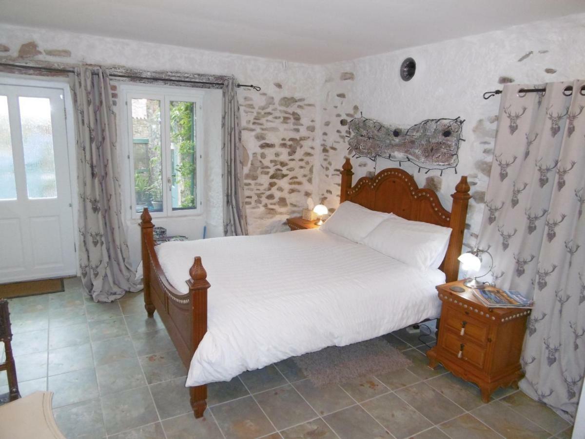 Alba Melusine Bed & Breakfast Vouvant Екстериор снимка